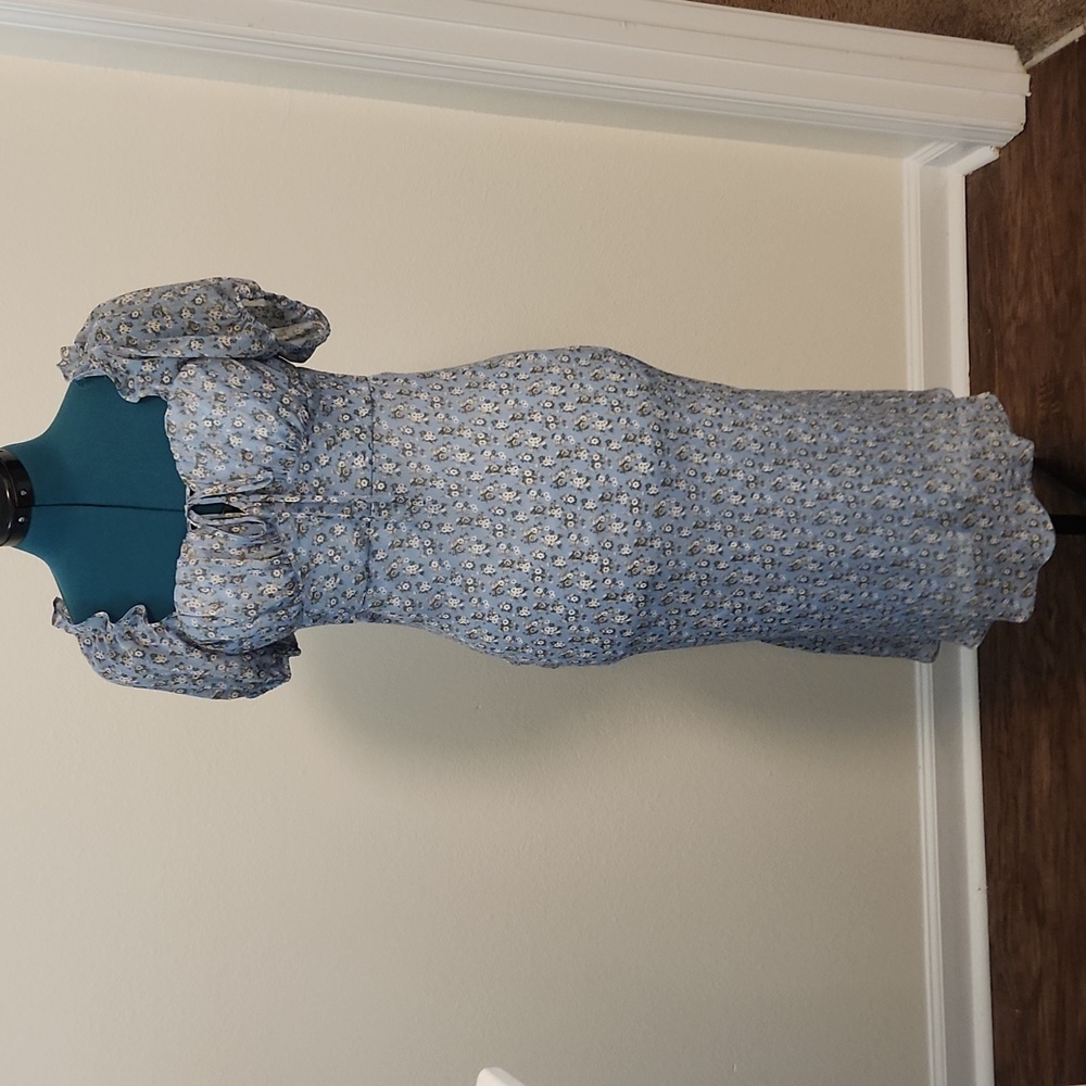 Be Darlin periwinkle floral dress.